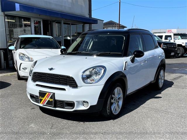 2011 MINI MINI Crossover – thumbnail 3