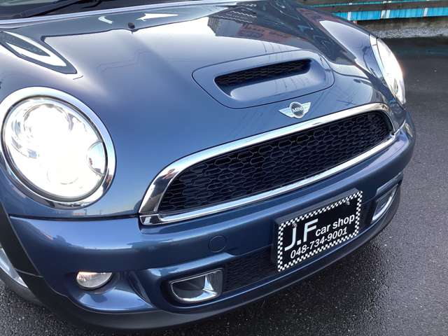 2011 MINI Mni Convertible – thumbnail 3