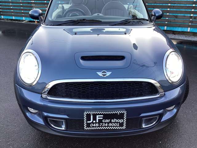 2011 MINI Mni Convertible – thumbnail 4
