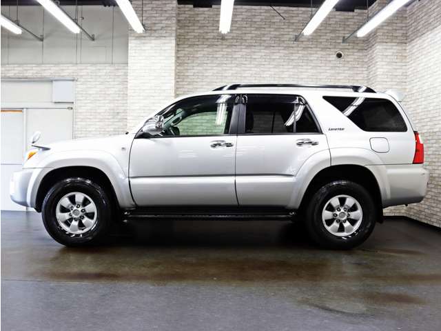 2006 Toyota Hilux Surf – thumbnail 2