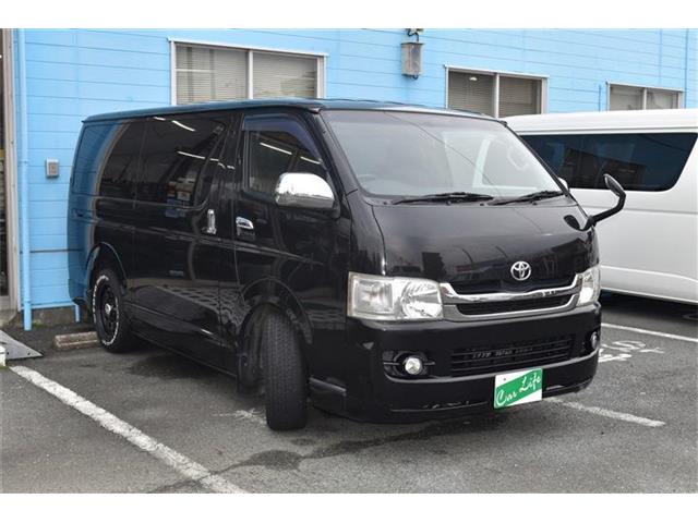 2009 Toyota Regius Ace – thumbnail 3
