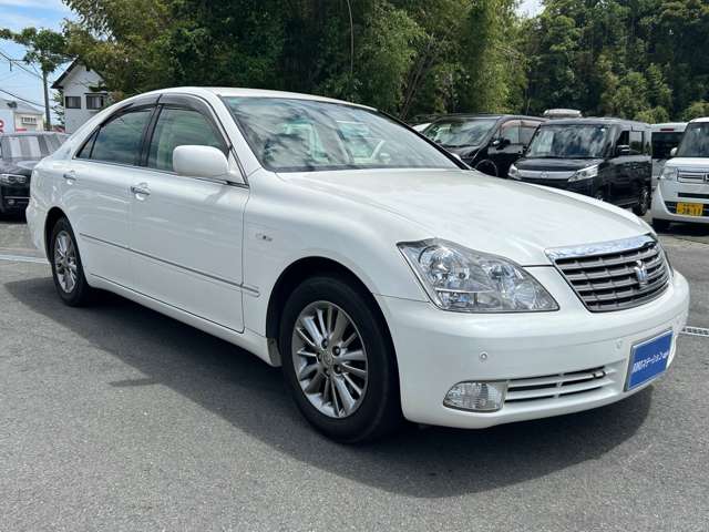 2008 Toyota Crown Royal – thumbnail 3