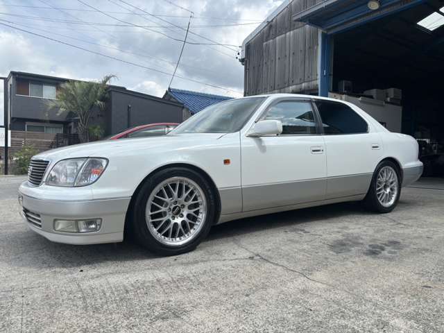 1997 Toyota Celsior – thumbnail 4