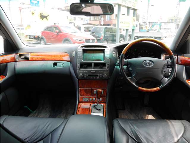 2003 Toyota Celsior – thumbnail 2