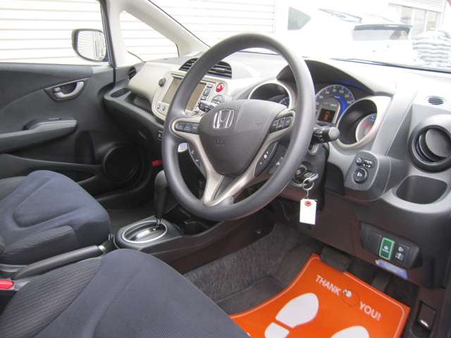 2011 Honda Fit Hybrid – thumbnail 4