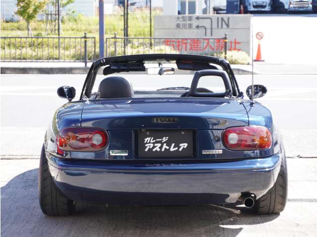1997 Mazda Roadster – thumbnail 2