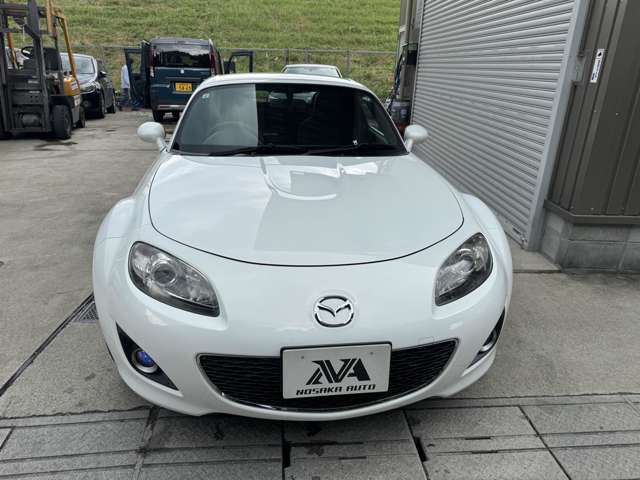 2011 Mazda Roadster – thumbnail 2