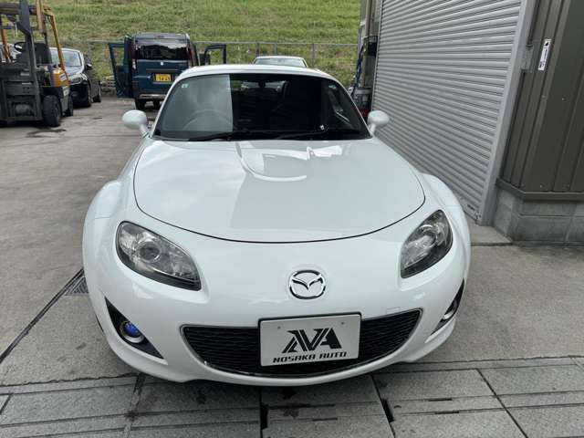 2011 Mazda Roadster – thumbnail 3