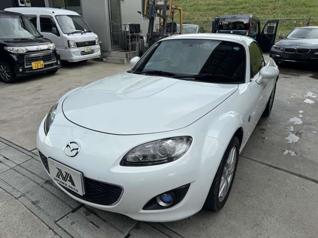 2011 Mazda Roadster – thumbnail 4