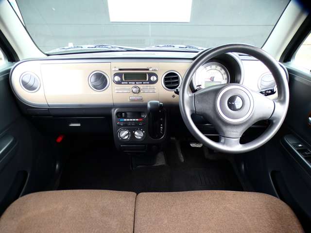 2011 Suzuki Alto Lapin – thumbnail 2