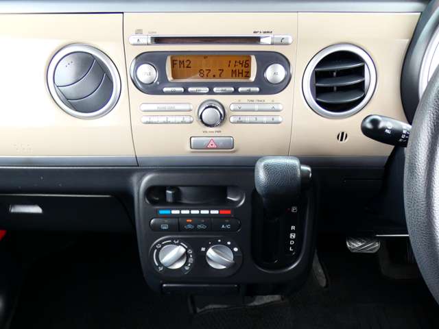 2011 Suzuki Alto Lapin – thumbnail 3