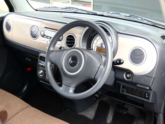 2011 Suzuki Alto Lapin – thumbnail 4