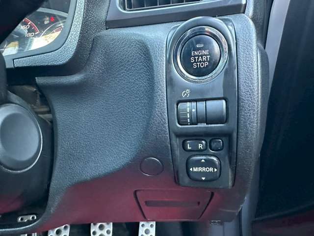 2011 Subaru Impreza Hatchback – thumbnail 4