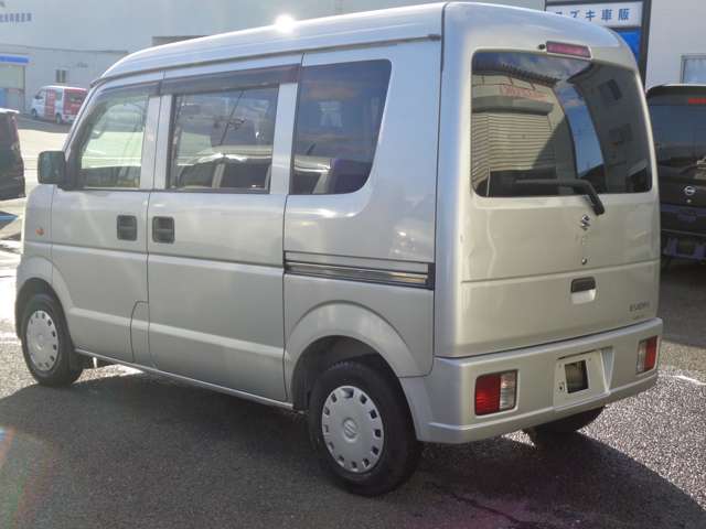 2010 Suzuki Every – thumbnail 3