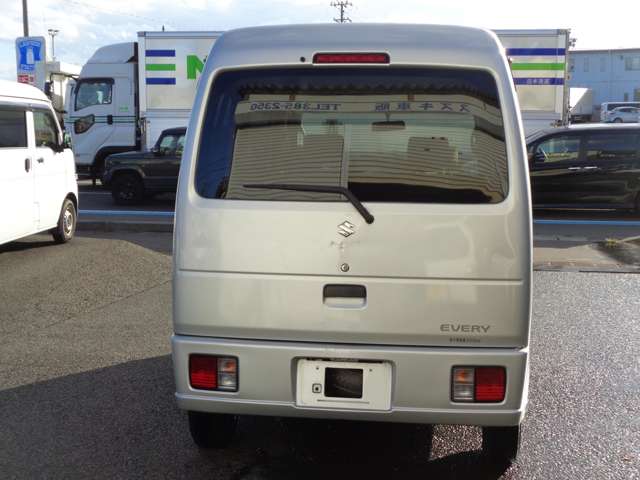 2010 Suzuki Every – thumbnail 4