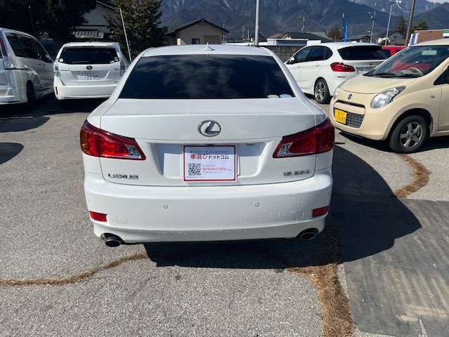 2009 Lexus IS – thumbnail 2