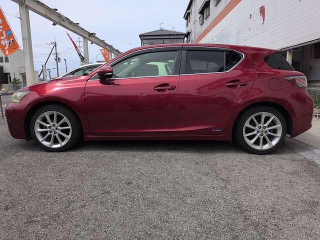 2011 Lexus CT – thumbnail 4