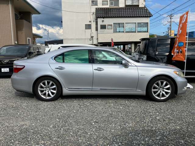 2008 Lexus LS – thumbnail 4