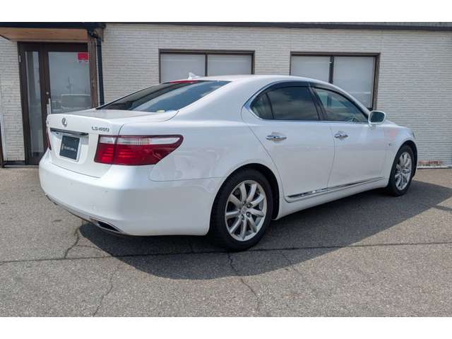 2007 Lexus LS – thumbnail 3