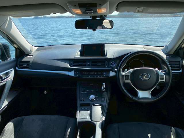 2011 Lexus CT – thumbnail 2