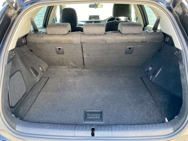 2011 Lexus CT – thumbnail 3