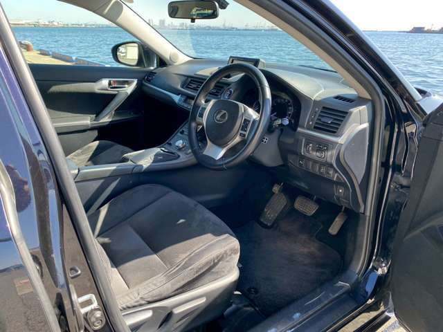 2011 Lexus CT – thumbnail 4