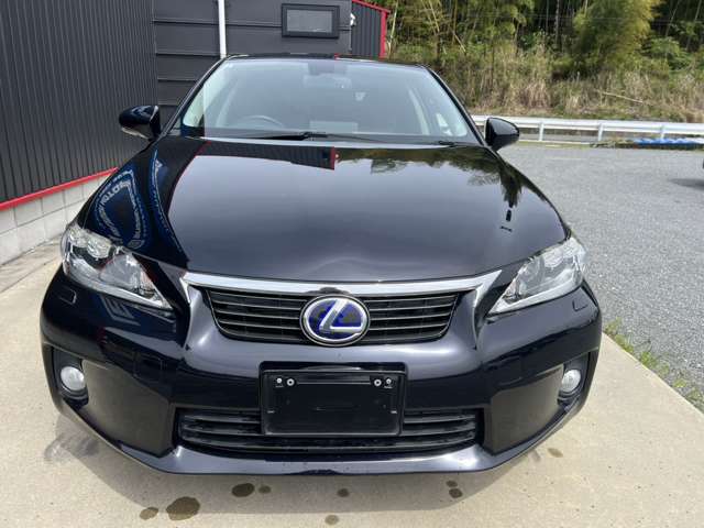 2011 Lexus CT – thumbnail 2