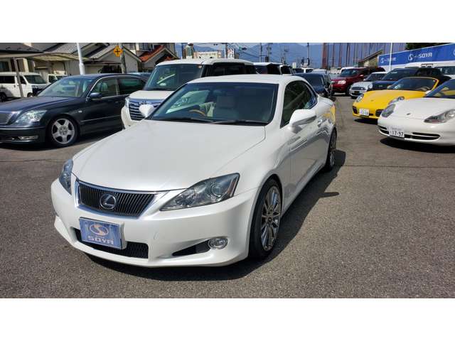 2009 Lexus IS Convertible – thumbnail 3