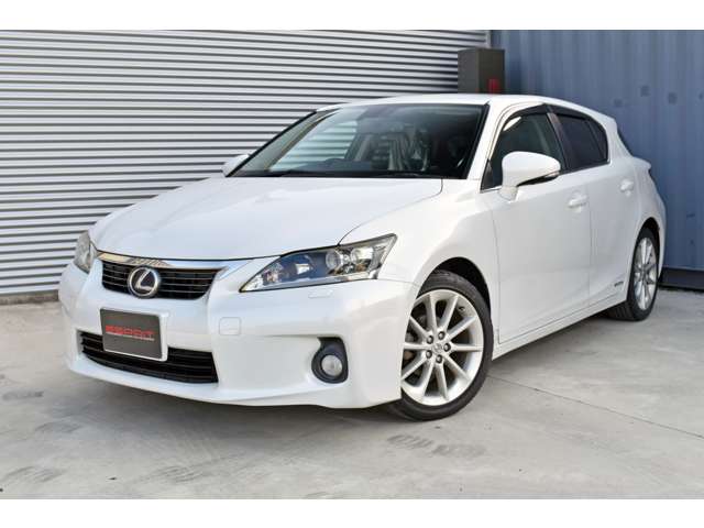 2011 Lexus CT – thumbnail 2