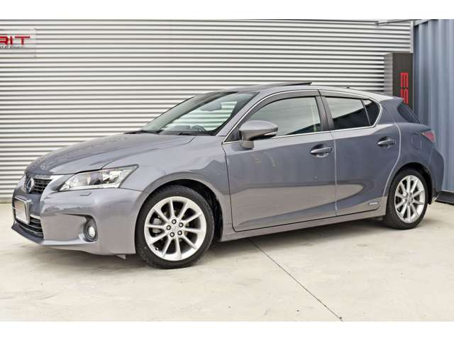 2011 Lexus CT – thumbnail 3