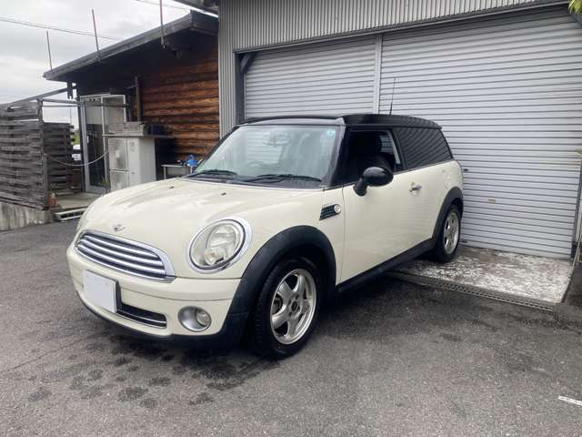2010 MINI MINI Clubman – thumbnail 2