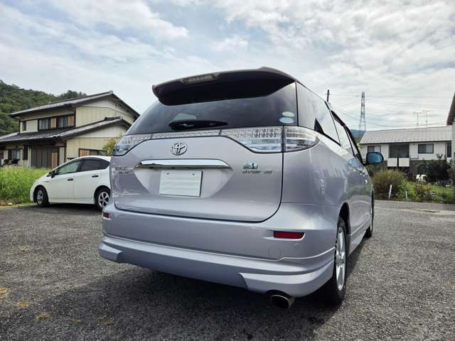 2006 Toyota Estima Hybrid – thumbnail 3