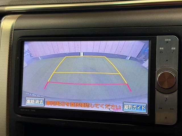 2011 Toyota Vellfire – thumbnail 4
