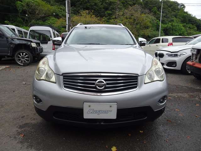 2011 Nissan Skyline Crossover – thumbnail 2