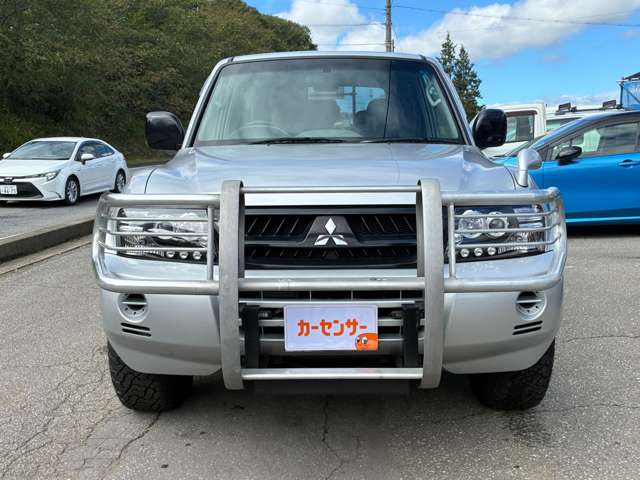 2003 Mitsubishi Pajero – thumbnail 3