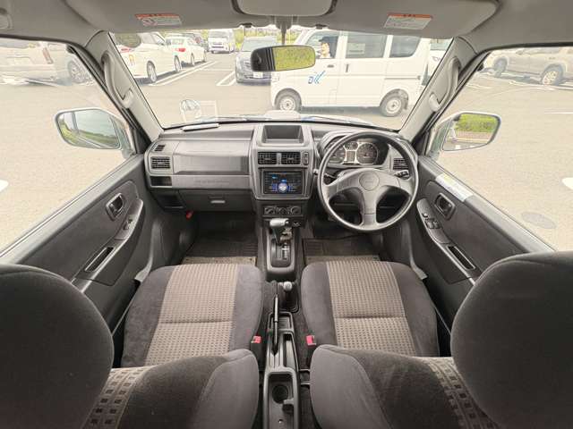 2002 Mitsubishi Pajero Mini – thumbnail 2