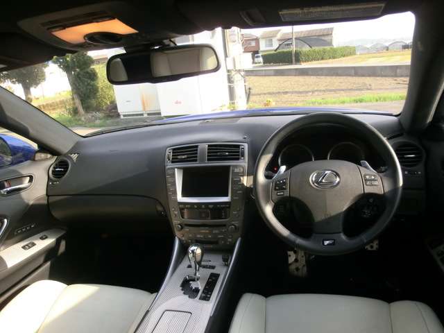 2008 Lexus IS – thumbnail 2