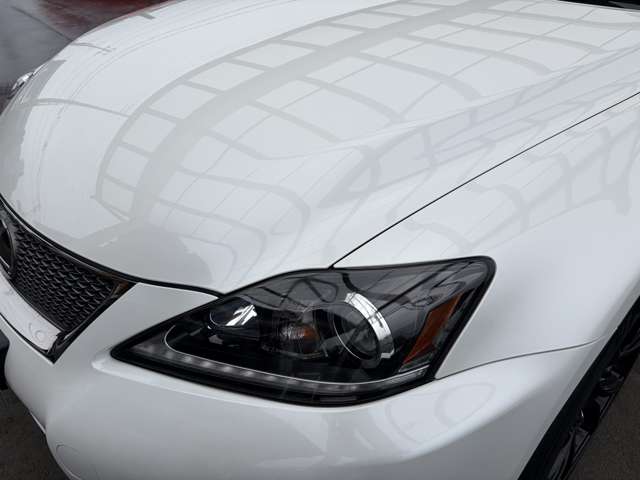 2010 Lexus IS – thumbnail 4