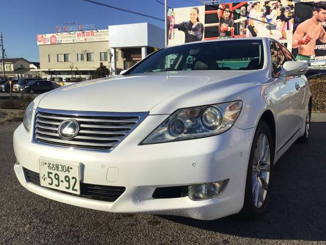 2010 Lexus LS – thumbnail 3