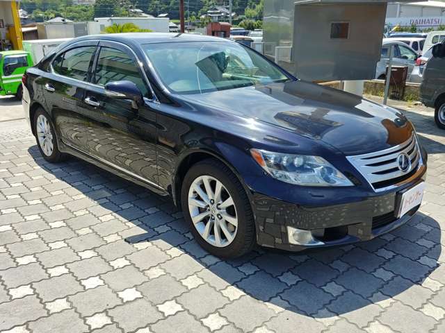 2010 Lexus LS Hybrid – thumbnail 3