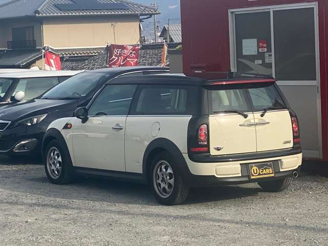 2011 MINI MINI Clubman – thumbnail 3
