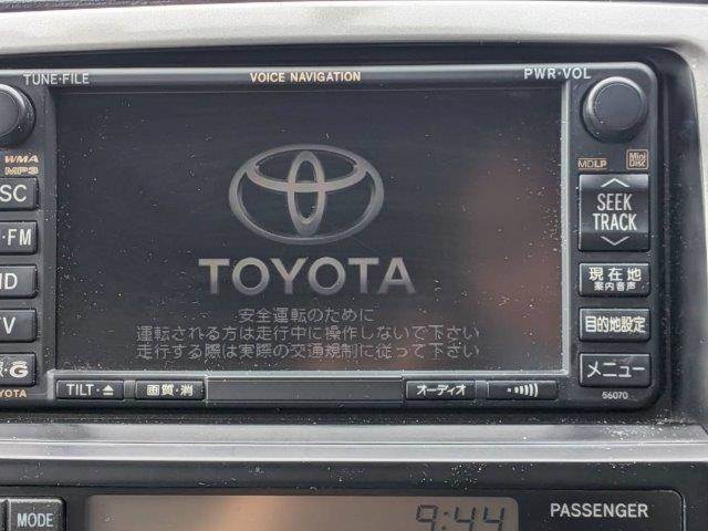 2005 Toyota Hilux Surf – thumbnail 4