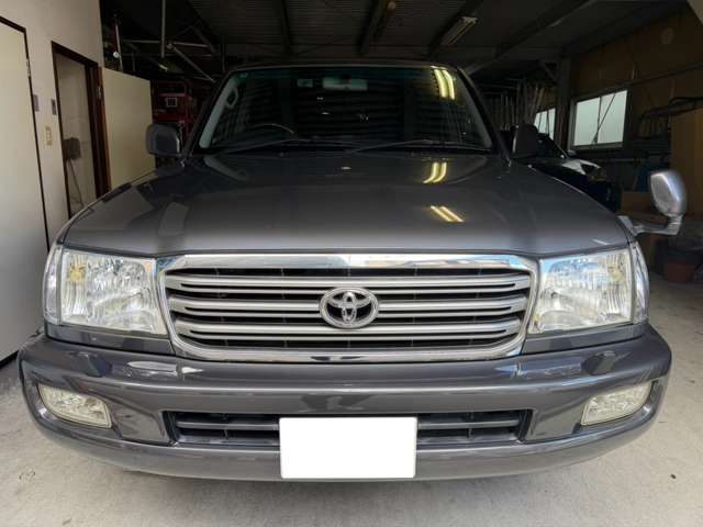 2004 Toyota Land Cruiser 100 – thumbnail 2