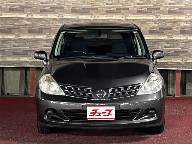 2009 Nissan Tiida – thumbnail 2