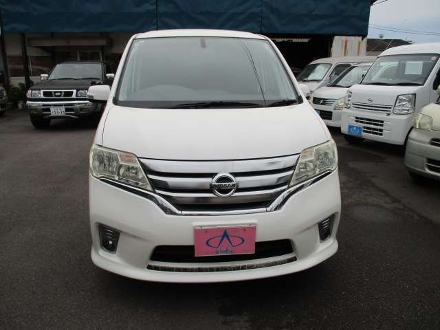 2011 Nissan Serena – thumbnail 3