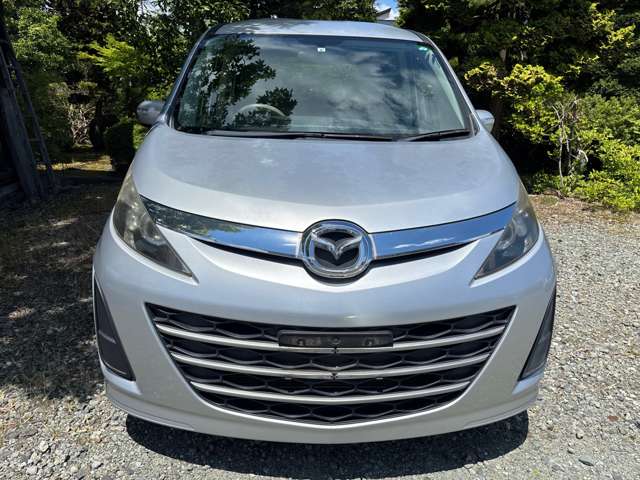 2011 Mazda Biante – thumbnail 4