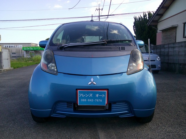 2010 Mitsubishi i