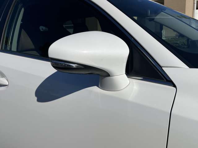 2011 Lexus CT – thumbnail 3