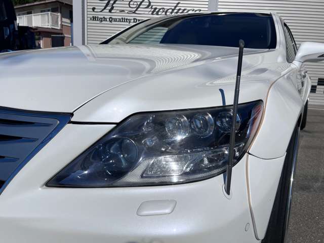 2010 Lexus LS – thumbnail 2