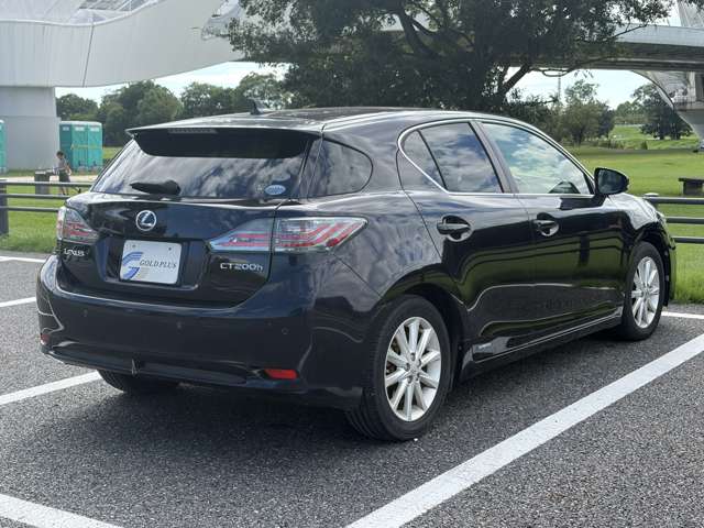 2011 Lexus CT – thumbnail 4